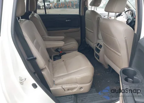 2017 Honda Pilot Elite z USA, uszkodzony, nr VIN 5FNYF6H07HB042199